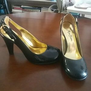 5in black and gold heels